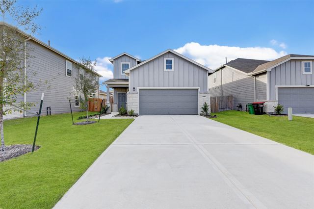 25821 Hedgerow Drive, Magnolia, TX 77355