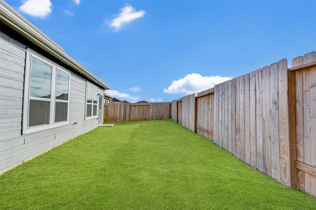 25821 Hedgerow Drive, Magnolia, TX 77355
