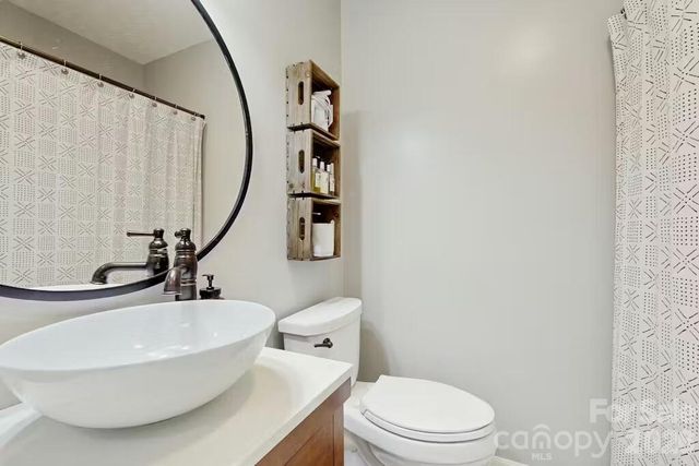 121 Oak Terrace, Arden, NC 28704