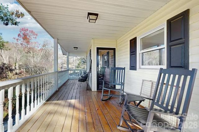 121 Oak Terrace, Arden, NC 28704