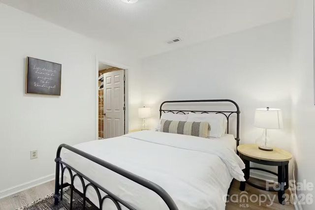 121 Oak Terrace, Arden, NC 28704
