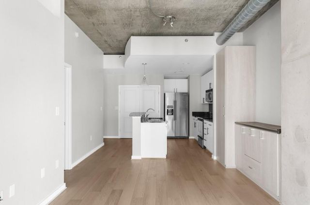 250 Pharr Road NE 1602, Atlanta, GA 30305