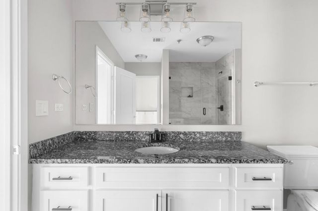 250 Pharr Road NE 1602, Atlanta, GA 30305