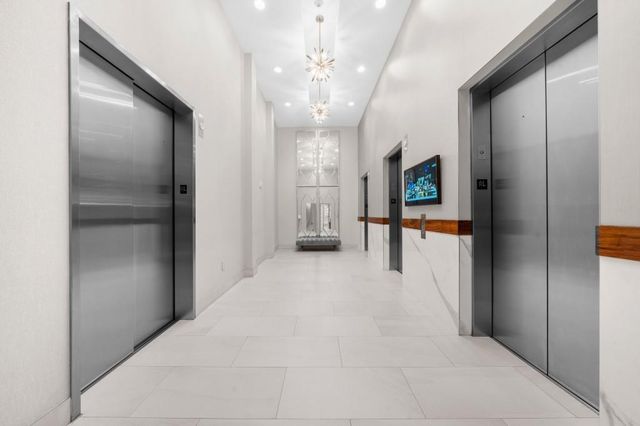 250 Pharr Road NE 1602, Atlanta, GA 30305