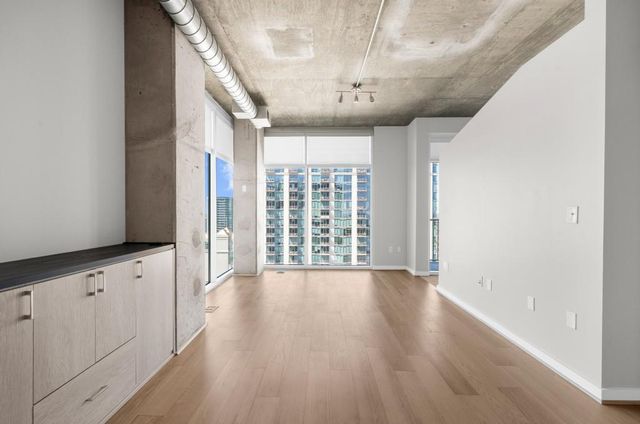 250 Pharr Road NE 1602, Atlanta, GA 30305