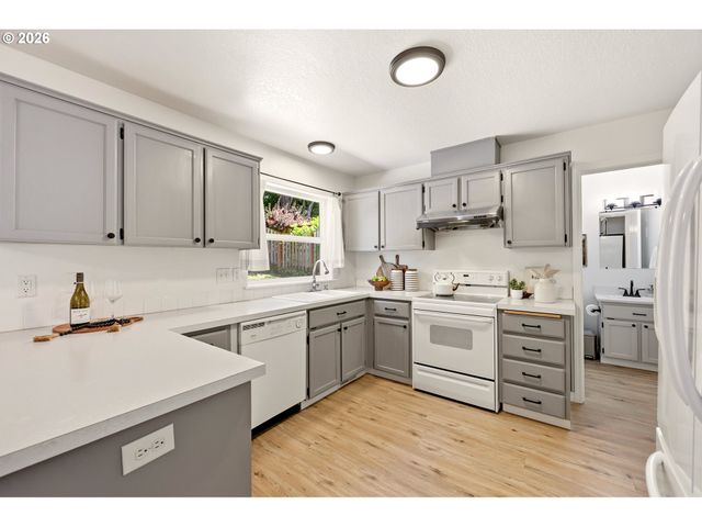 5512 Se 130TH Ave, Portland, OR 97236