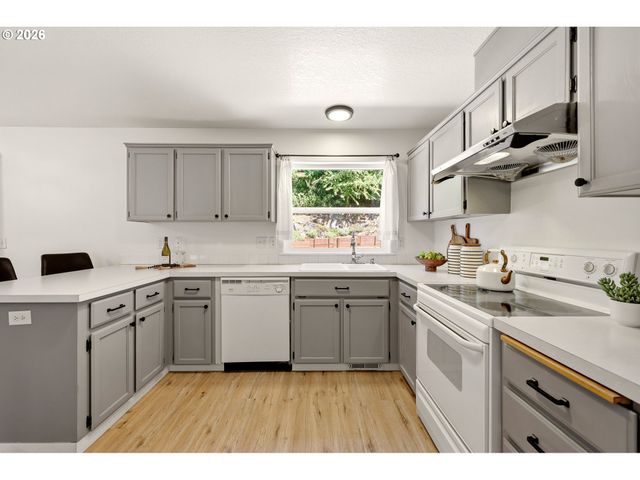 5512 Se 130TH Ave, Portland, OR 97236
