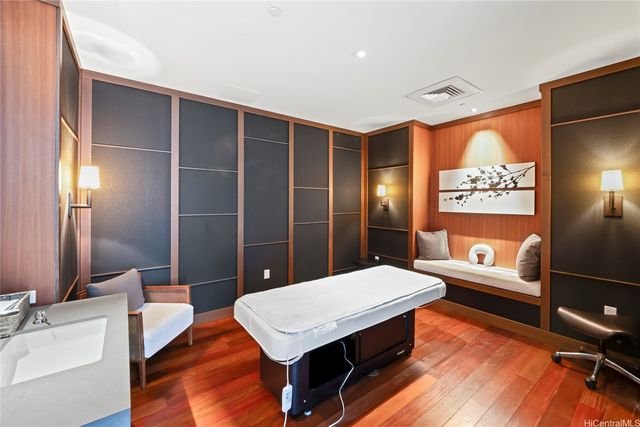 888 Kapiolani Boulevard 3505, Honolulu, HI 96813