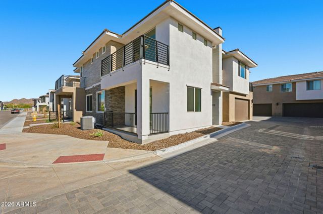 2121 W SONORAN DESERT Drive 126, Phoenix, AZ 85085