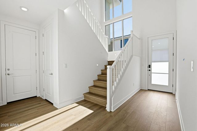 2121 W SONORAN DESERT Drive 126, Phoenix, AZ 85085