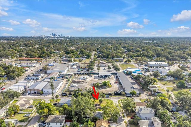 PRESTON AVENUE S, Gulfport, FL 33707