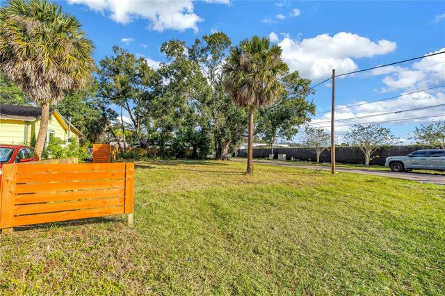 PRESTON AVENUE S, Gulfport, FL 33707