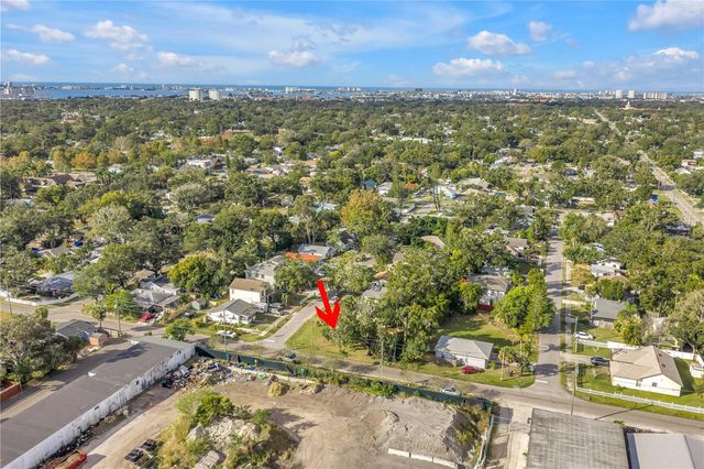 PRESTON AVENUE S, Gulfport, FL 33707