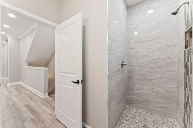 809 W LINEBAUGH AVENUE 1B, Tampa, FL 33612