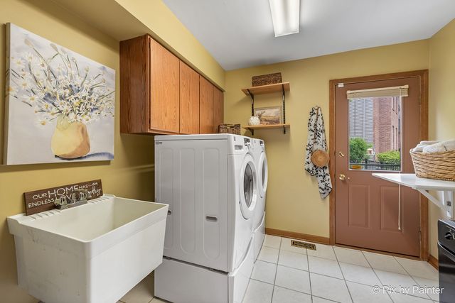 14 Hampton Court, Algonquin, IL 60102