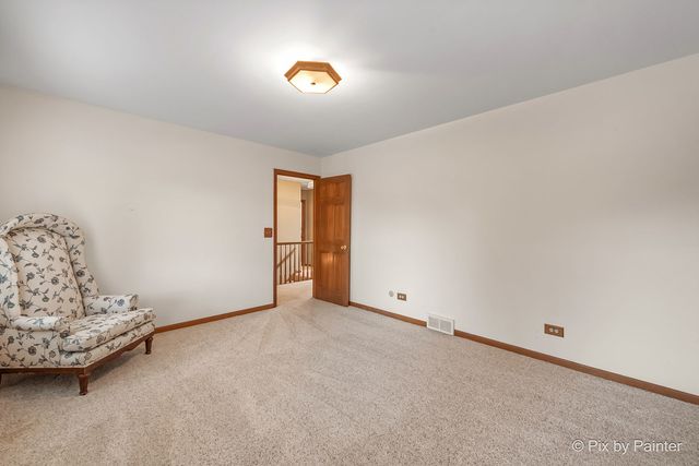 14 Hampton Court, Algonquin, IL 60102