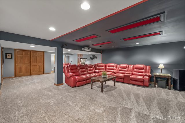 14 Hampton Court, Algonquin, IL 60102