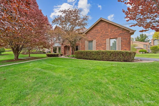 14 Hampton Court, Algonquin, IL 60102