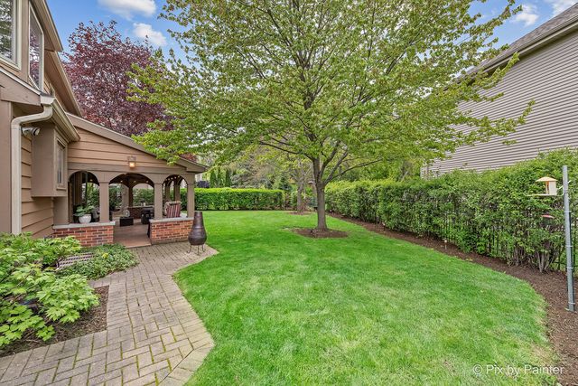 14 Hampton Court, Algonquin, IL 60102