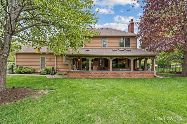 14 Hampton Court, Algonquin, IL 60102