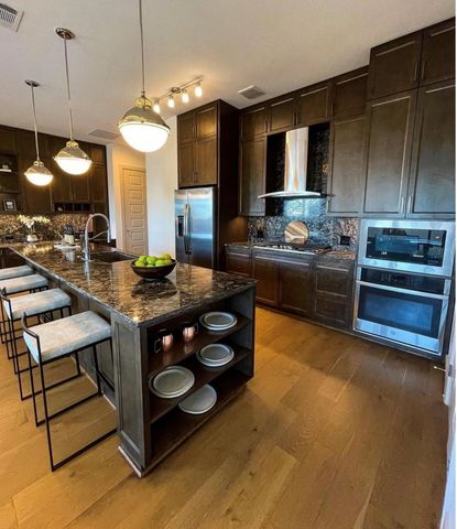 2323 N Akard Street 3004, Dallas, TX 75204