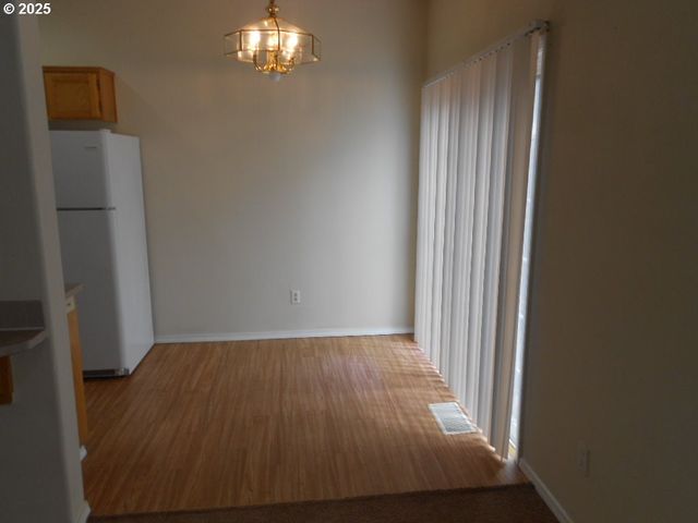 18440 Sw JOHNSON St, Beaverton, OR 97003