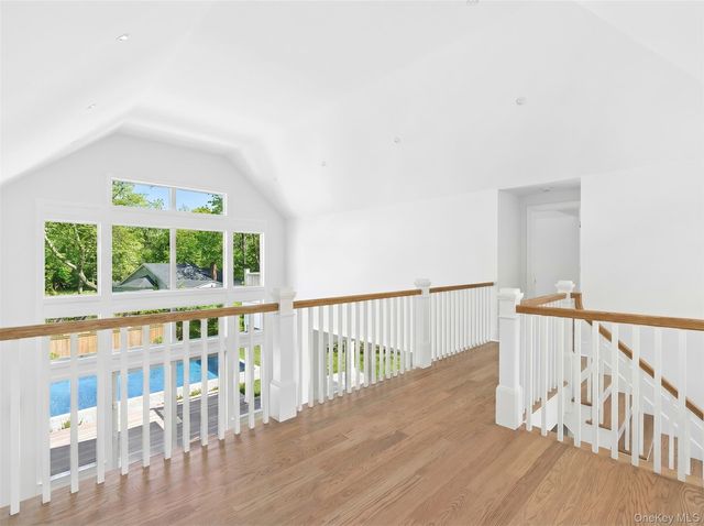 78 Meeting House Road, Westhampton Beach, NY 11978