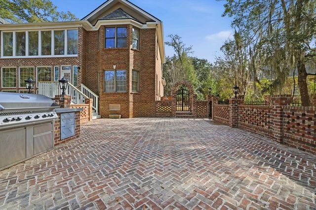 4504 Riverside Ln., Murrells Inlet, SC 29576