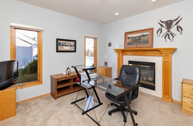 6419 NW 97th Street, Johnston, IA 50131