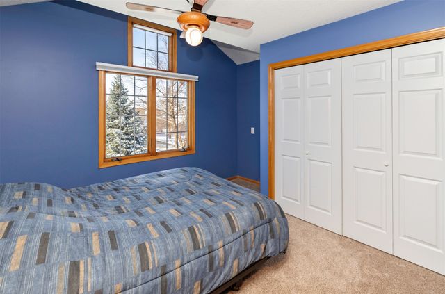 6419 NW 97th Street, Johnston, IA 50131