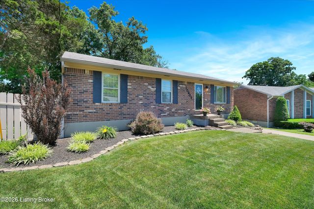 10909 Chenwood Ct, Jeffersontown, KY 40299