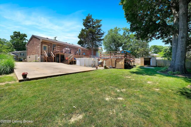 10909 Chenwood Ct, Jeffersontown, KY 40299