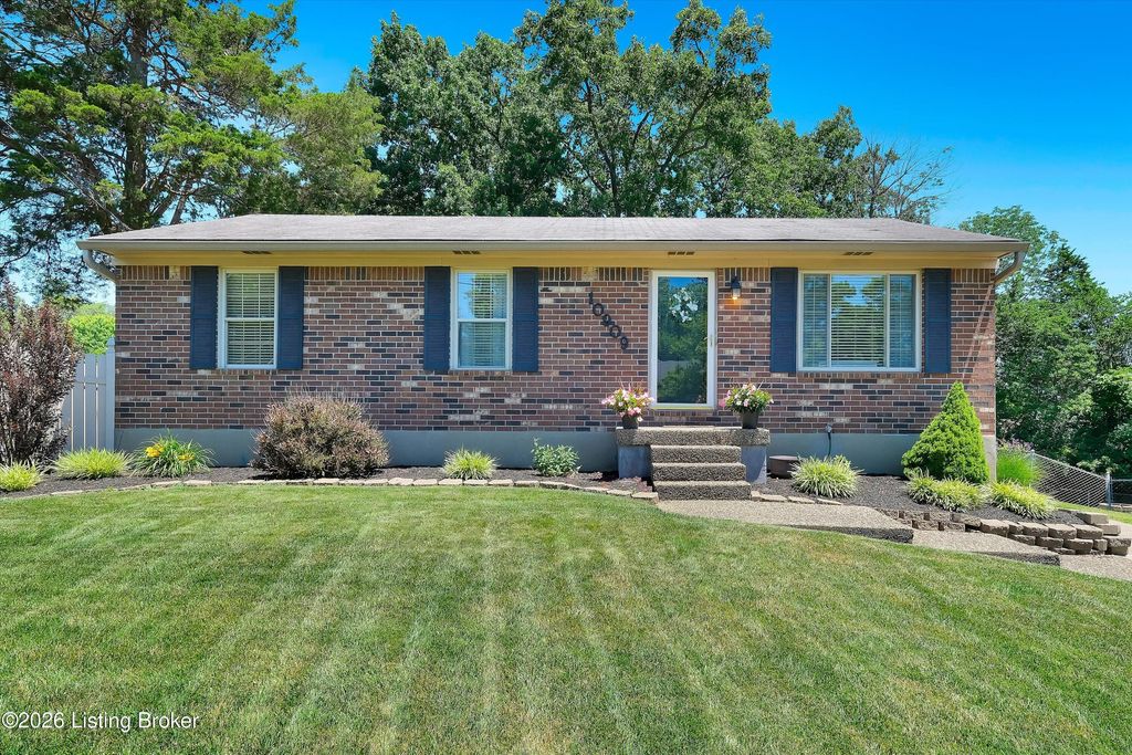 10909 Chenwood Ct, Jeffersontown, KY 40299