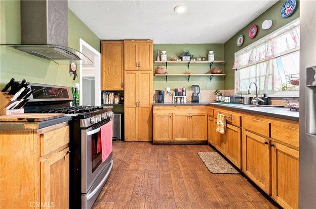 3337 Los Flores, Lynwood, CA 90262