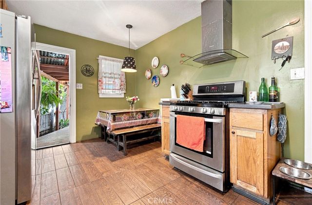 3337 Los Flores, Lynwood, CA 90262