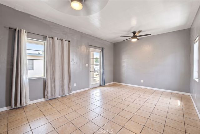 3337 Los Flores, Lynwood, CA 90262