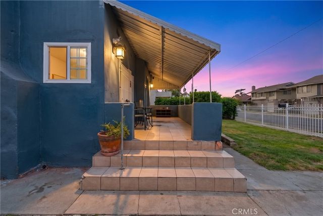 3337 Los Flores, Lynwood, CA 90262
