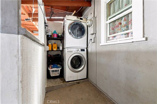 3337 Los Flores, Lynwood, CA 90262