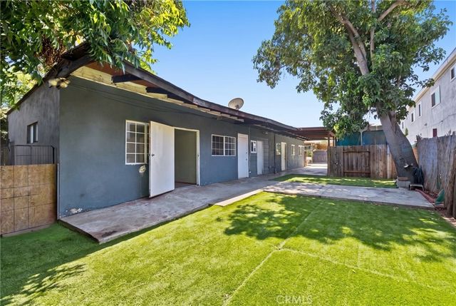 3337 Los Flores, Lynwood, CA 90262