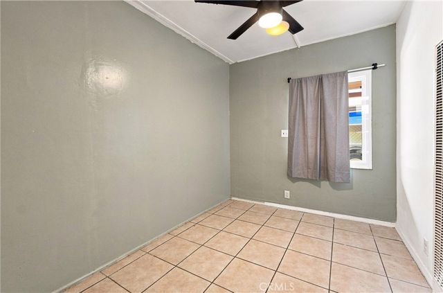 3337 Los Flores, Lynwood, CA 90262