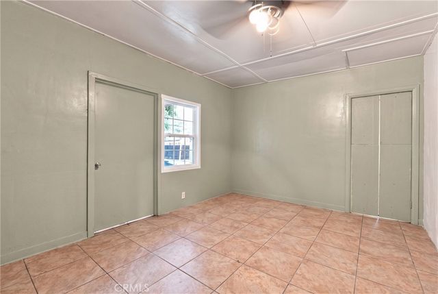 3337 Los Flores, Lynwood, CA 90262