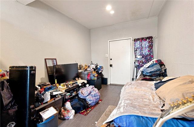3337 Los Flores, Lynwood, CA 90262