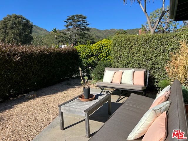 254 Tranquillo Road, Pacific Palisades (los Angeles), CA 90272