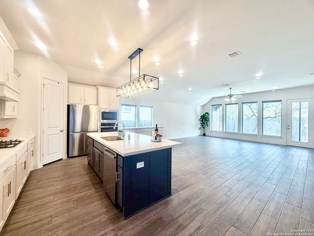 1470 Pitcher Bend, San Antonio, TX 78253