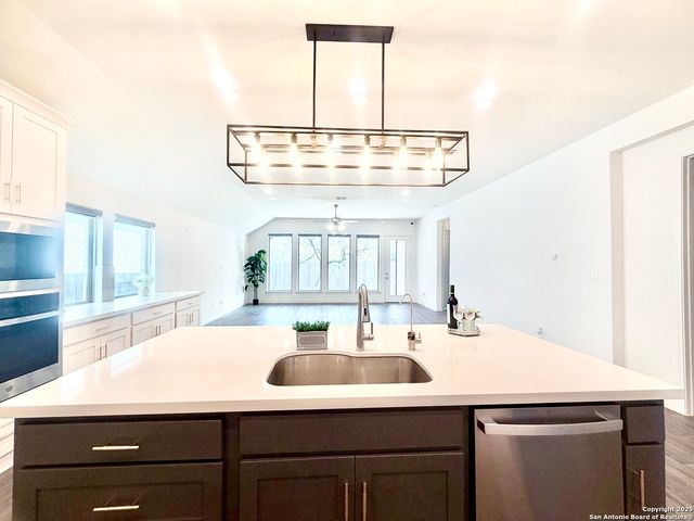 1470 Pitcher Bend, San Antonio, TX 78253