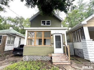 410 E THRUSH Avenue, Peoria, IL 61603