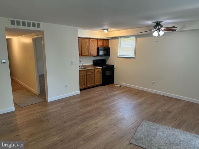 2031 BEYER AVE, Philadelphia, PA 19115