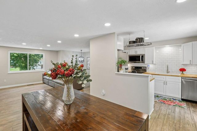 6673 Fernshire Court, Mason, OH 45040