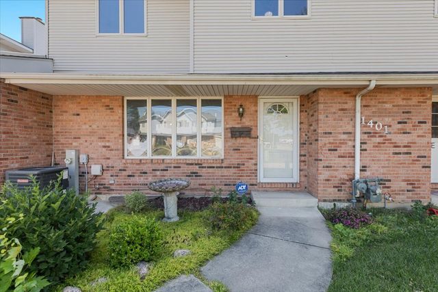 1401 N Rock Run Drive F, Crest Hill, IL 60403