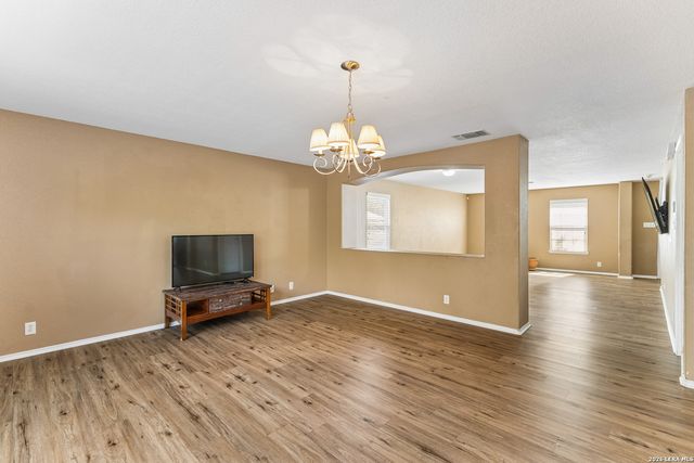 7938 Mainland Woods, San Antonio, TX 78250